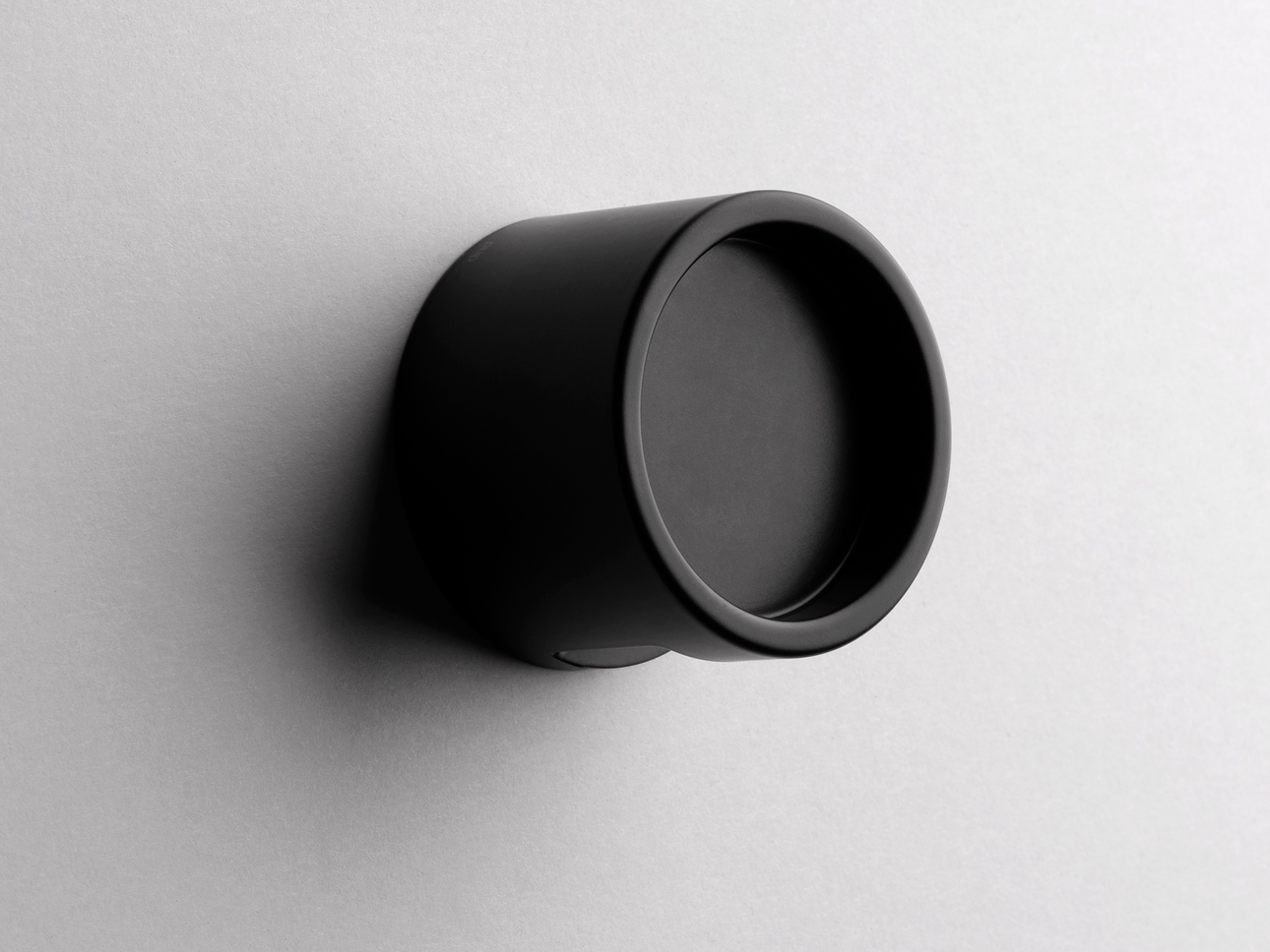 Тайлэсс Кноб