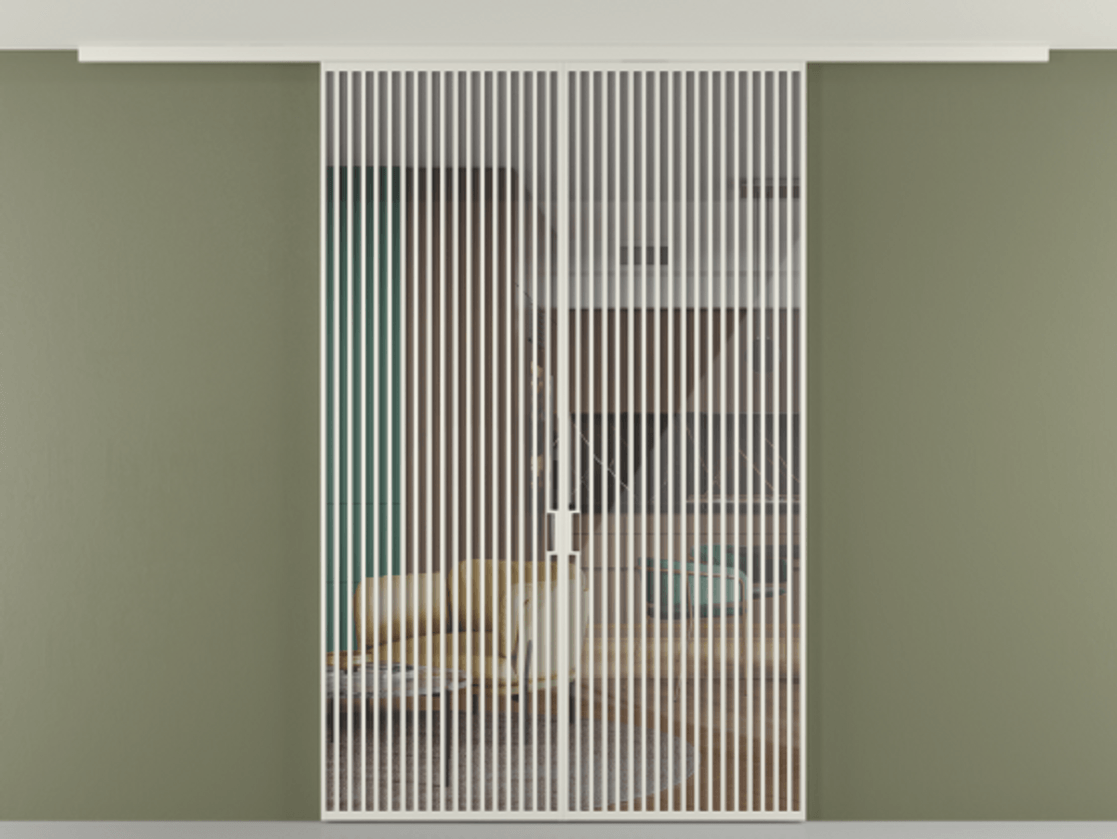 Перегородка Формато вдоль стены на потолок 2 створки АЛПР 040.06 Алюминий Белый Рефлективное прозрачное стекло "Стопсол", калёное Цена 3327610 ₸ | Volhovec