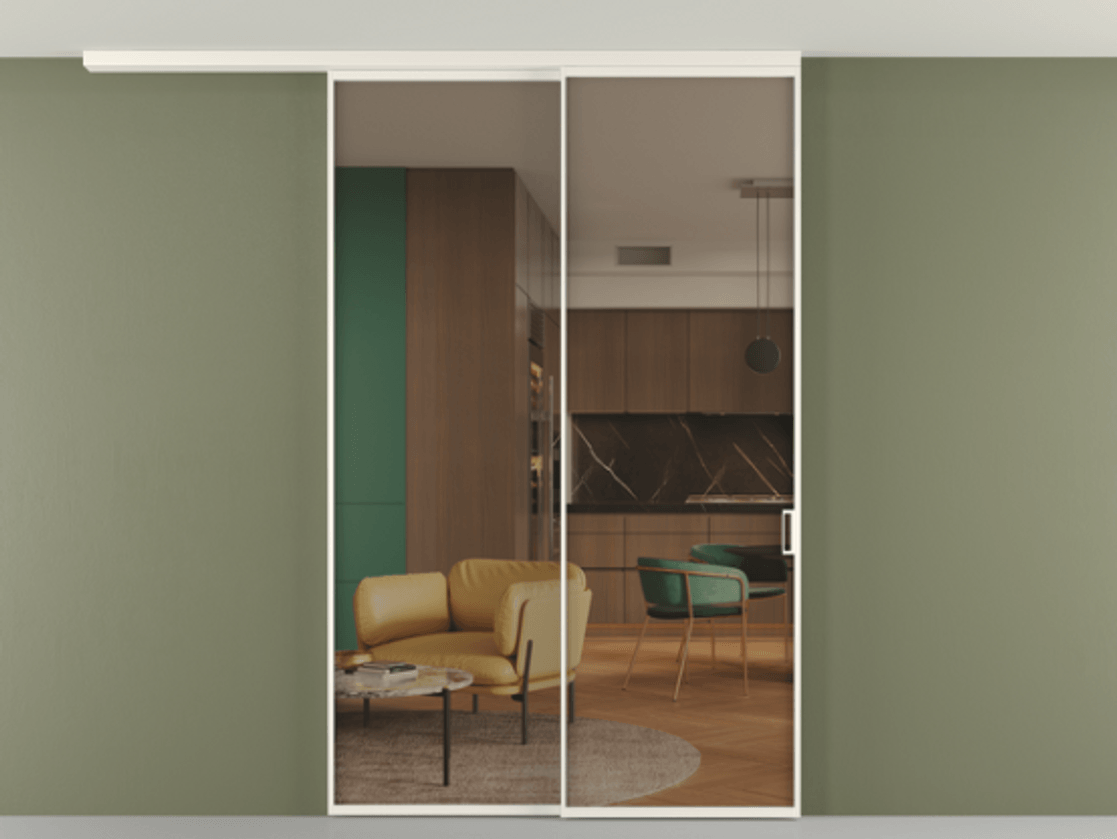 Перегородка Формато вдоль стены на потолок 2 створки с синхронным механизмом АЛПР 040.01 Алюминий пудровый белый Прозрачное бронзовое стекло, триплекс Цена 2261498 ₸ | Volhovec