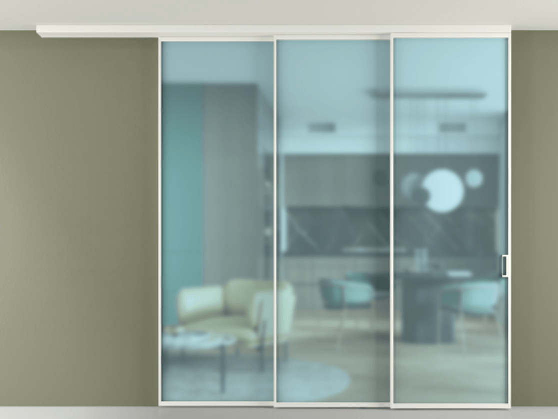 Перегородка Formato вдоль стены на потолок 3 створки с синхронным механизмом АЛПР 040.01 Алюминий светло-серый Сатинированное голубое стекло, триплекс Цена 2384400 ₸ | Volhovec