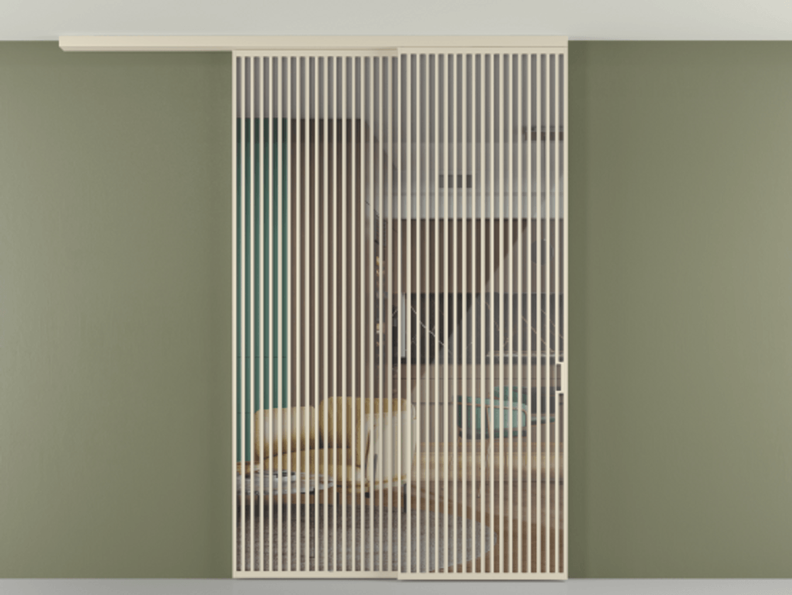 Перегородка Формато вдоль стены на потолок 2 створки с синхронным механизмом АЛПР 040.06 Алюминий бежево-серый Рефлективное прозрачное стекло "Стопсол", калёное Цена 4102207 ₸ | Volhovec