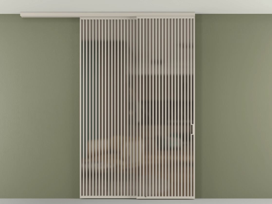 Перегородка Формато вдоль стены на потолок 2 створки с синхронным механизмом АЛПР 040.06 Алюминий светло-бежевый Сатинированное бронзовое стекло, триплекс Цена 3405447 ₸ | Volhovec