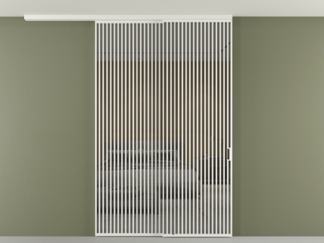 Перегородка Формато вдоль стены на потолок 2 створки с синхронным механизмом АЛПР 040.06 Алюминий светло-серый Рефлективное серое стекло "Стопсол", калёное Цена 4102207 ₸ | Volhovec