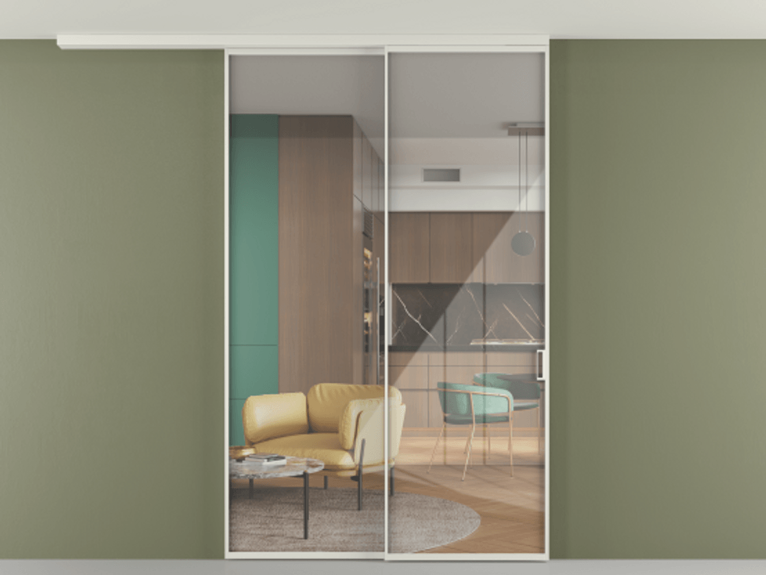 Перегородка Формато вдоль стены на потолок 2 створки с синхронным механизмом АЛПР 040.01 Алюминий серый Рефлективное прозрачное стекло "Стопсол", калёное Цена 2126416 ₸ | Volhovec