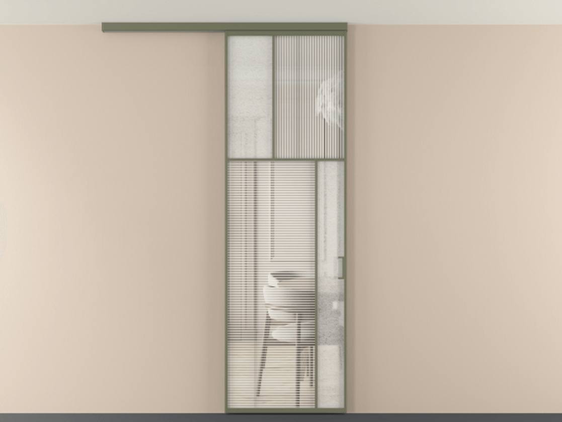 Перегородка Мозаик вдоль стены на потолок 1 створка АЛПР 041.23 Алюминий оливковый тёмный Рифлёное стекло "Дюна", триплекс, 6 мм + Фактурное стекло "Лёд", триплекс Цена 1081382 ₸ | Volhovec