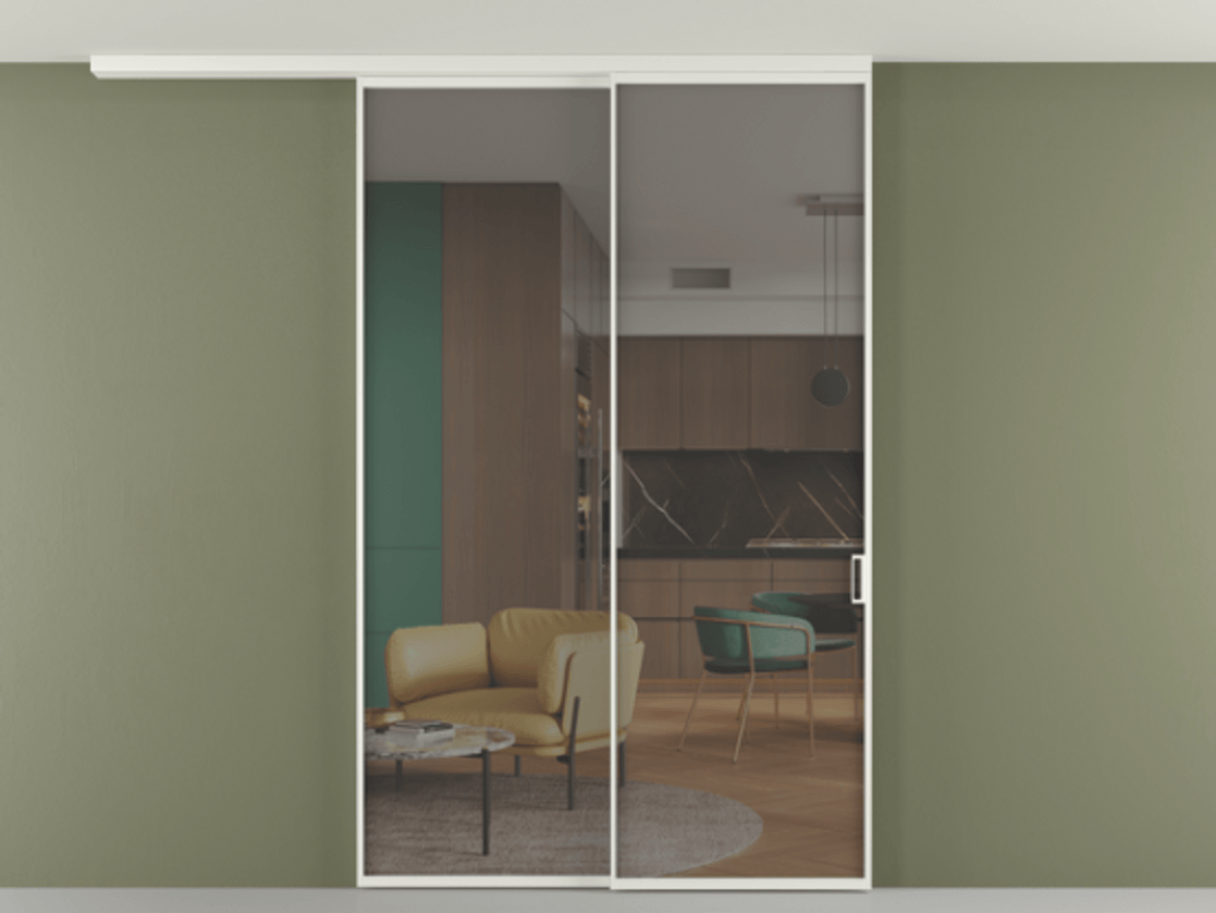 Перегородка Формато вдоль стены на потолок 2 створки с синхронным механизмом АЛПР 040.01 Алюминий светло-серый Прозрачное серое стекло, триплекс Цена 2029648 ₸ | Volhovec