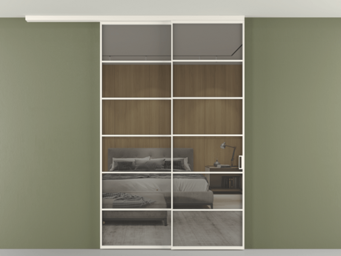 Перегородка Формато вдоль стены на потолок 2 створки с синхронным механизмом АЛПР 040.04 Алюминий пудровый белый Рефлективное серое стекло "Стопсол", калёное Цена 2602001 ₸ | Volhovec